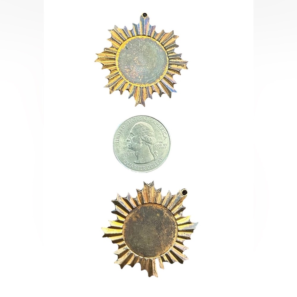 40+ YEARS VINTAGE LOT 2 COPPER BLEND AGED  STARBURST MEDAL PENDANT